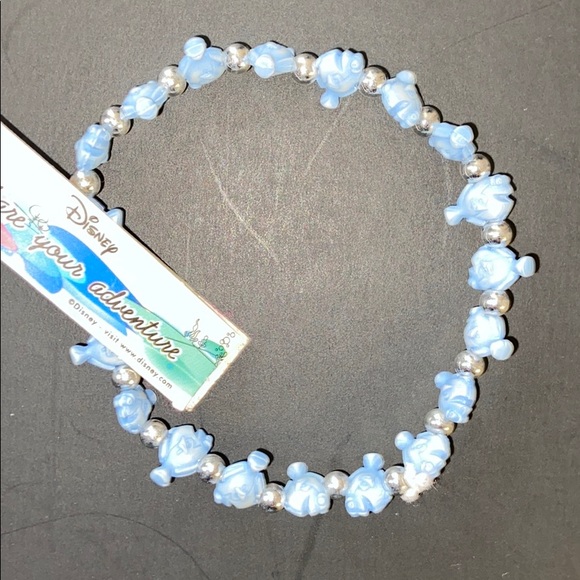 😊FREE😊W/ $15 Purxhase - NWT  Disney brand bracelets - A TOTAL OF 5 - Picture 5 of 6